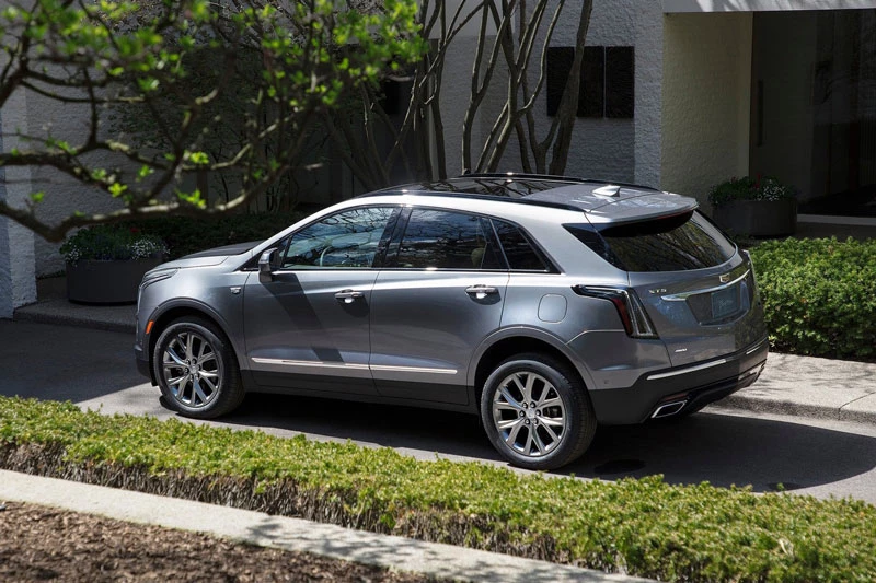 =7. Cadillac XT5 2020 (điểm an toàn: 9,5/10).