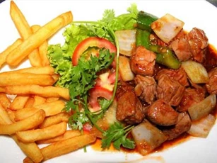Mẹ làm bò lúc lắc khoai tây chiên thơm ngon ai cũng mê tít