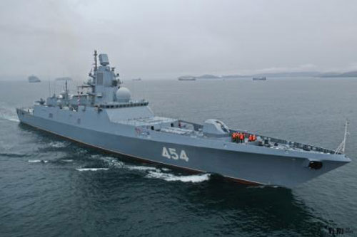 Nga tự trang bị động cơ cho chiến hạm mang Zircon