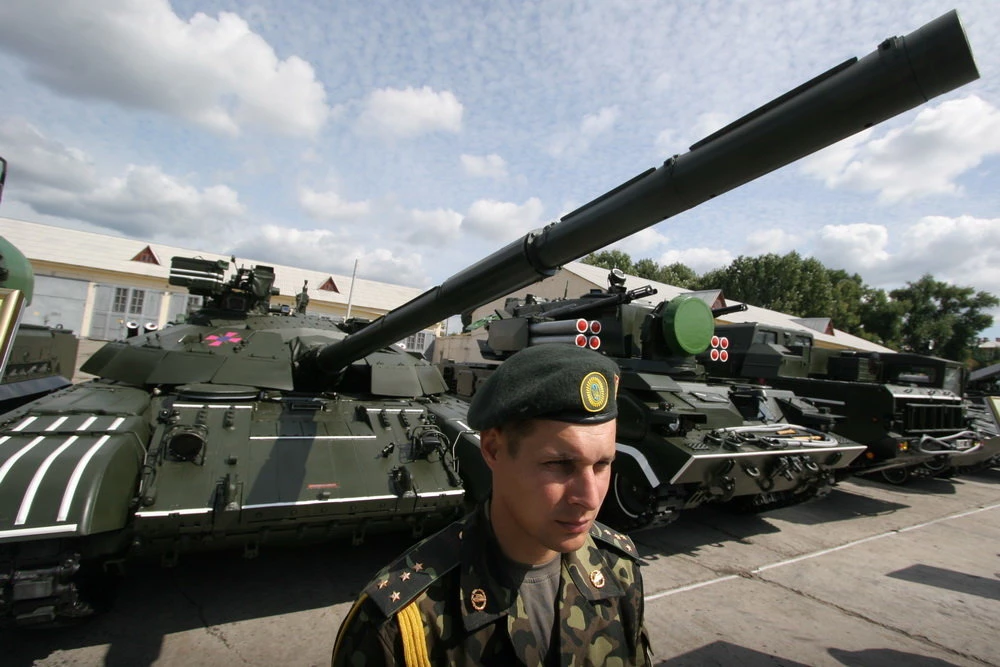 Xe tăng chiến đấu chủ lực T-64BM Bulat của Quân đội Ukraine. Ảnh: Defense Express.