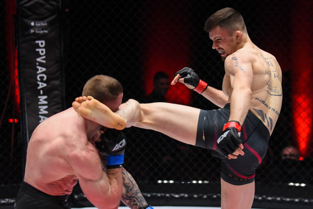 Cận cảnh cú đá đáng sợ khiến võ sĩ MMA đổ gục