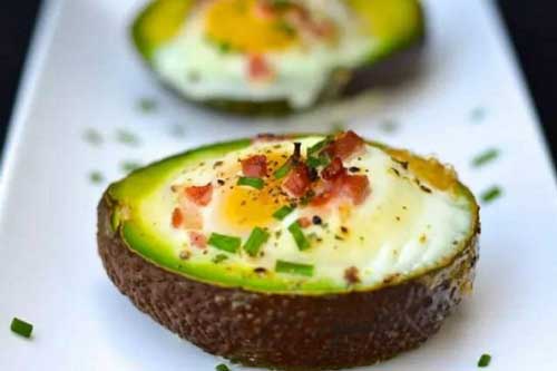 Cách làm món trứng nướng bơ tươi cho bữa sáng đầy năng lượng