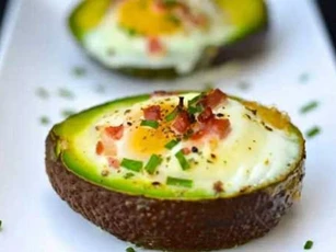 Cách làm món trứng nướng bơ tươi cho bữa sáng đầy năng lượng