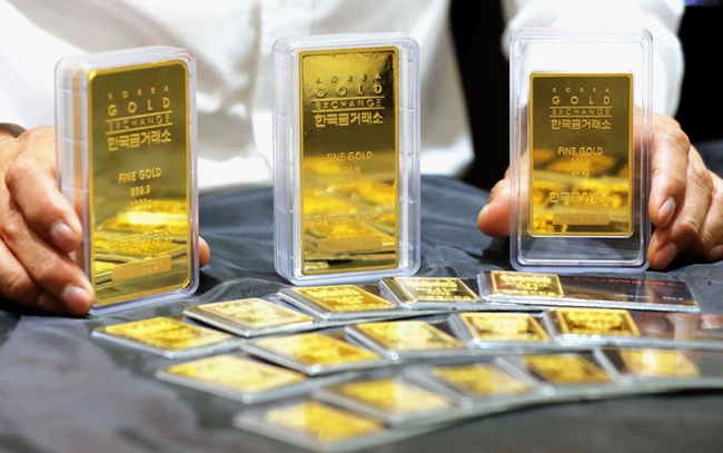 Vàng miếng được trưng bày tại sàn giao dịch ở Seoul, Hàn Quốc. (Ảnh: Yonhap)