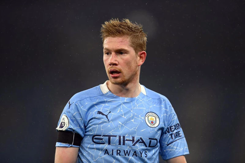 Tiền vệ: Kevin De Bruyne (M.U).