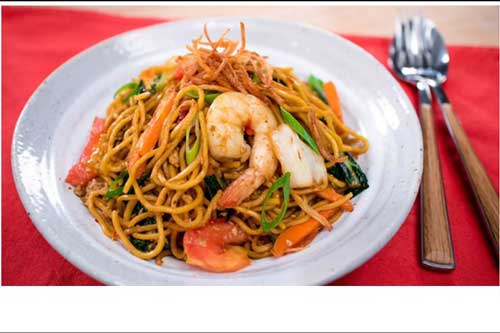 Mì xào tôm - món ăn nhẹ cho bữa sáng đầy năng lượng