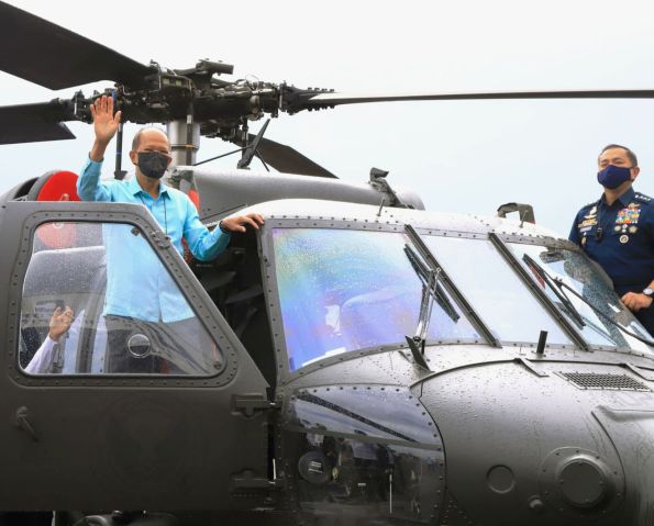 Không quân Philippines ra mắt 6 trực thăng S-70i Black Hawk đầu tiên
