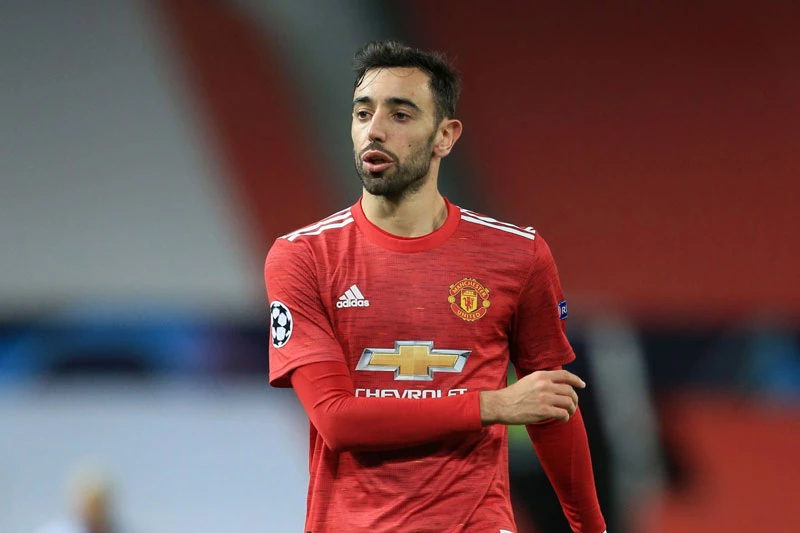 Tiền vệ: Bruno Fernandes (M.U).