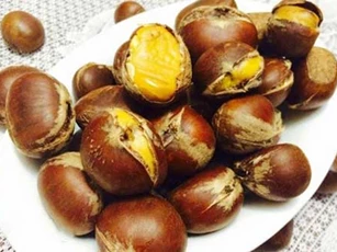Hạt dẻ rất tốt nhưng khi ăn phải tránh làm 5 điều này để không hại thân