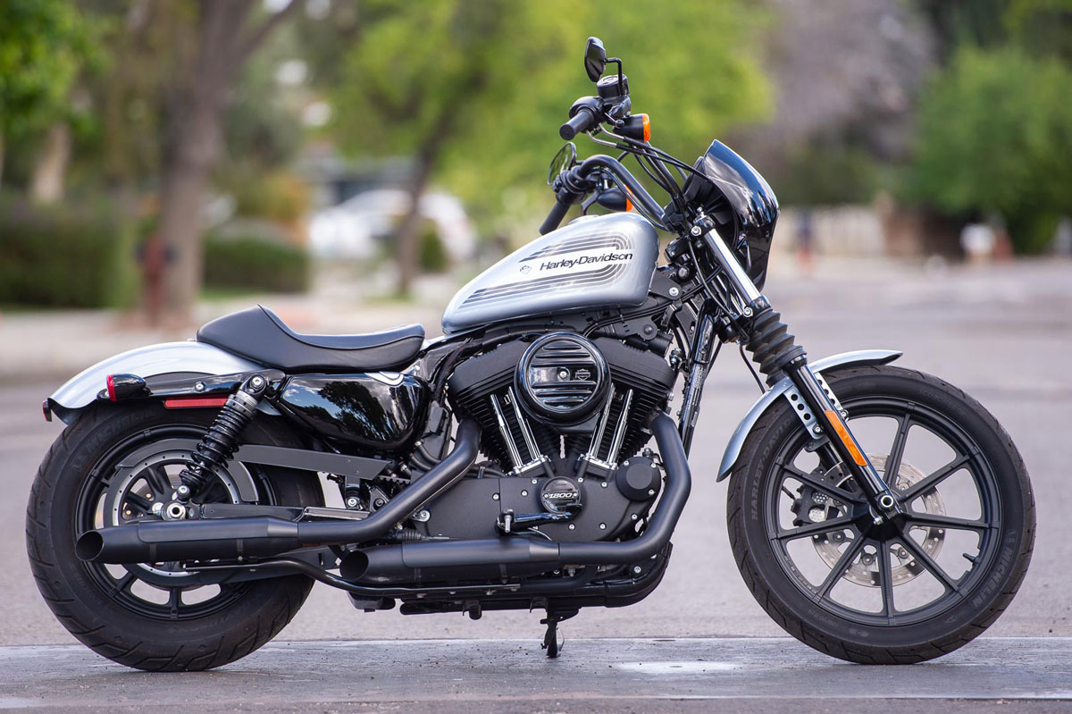 Harley-Davidson Iron 1200.