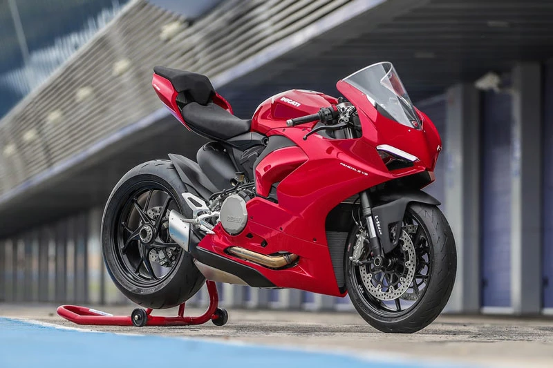 Ducati Panigale V2.