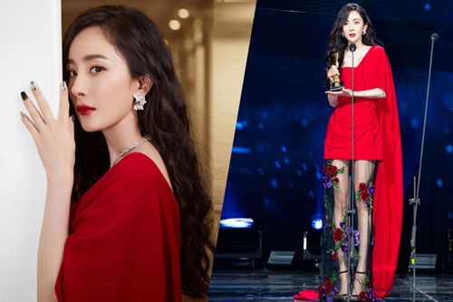 Dương Mịch khoe chân dài thon thả