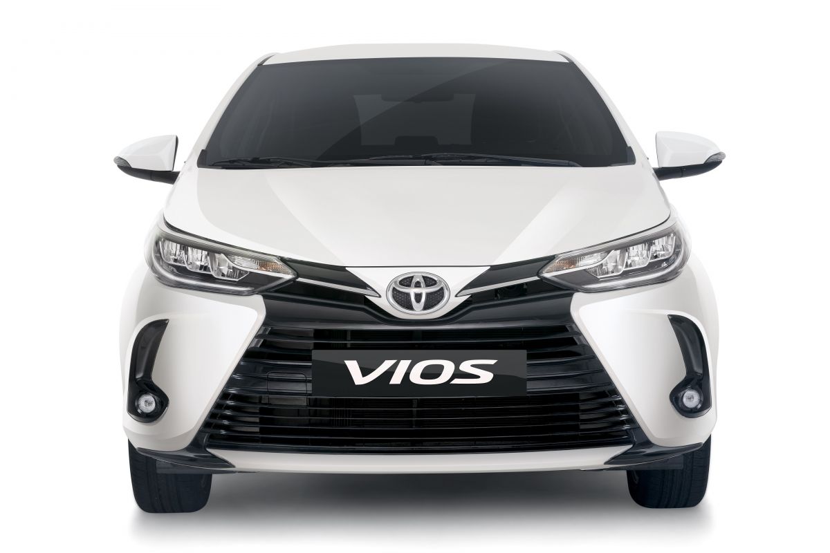 Toyota Việt Nam lập kỷ lục doanh số, hơn 9.600 xe bán ra trong tháng 11