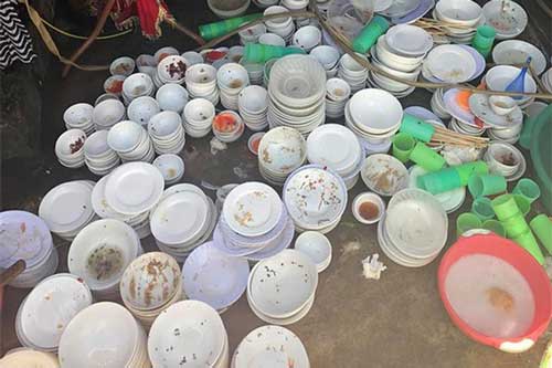 Về ra mắt, chàng trai bị sai đi rửa 6 mâm bát và phản ứng không tin nổi từ "người nhà gái", bức xúc nhất là câu đáp trả của nàng người yêu