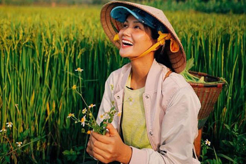 H'hen Niê, Đỗ Thị Hà: 2 Hoa hậu giỏi... làm ruộng được khen ngợi sau khi đăng quang