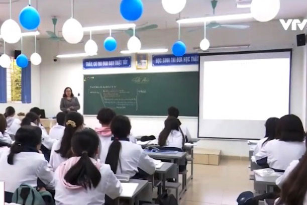 Tinh giản sổ sách gỡ gánh nặng giấy tờ cho giáo viên