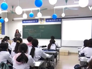 Tinh giản sổ sách gỡ gánh nặng giấy tờ cho giáo viên