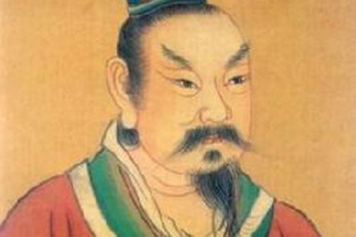 Ông hoàng hoang dâm với cả con dâu gây chấn động