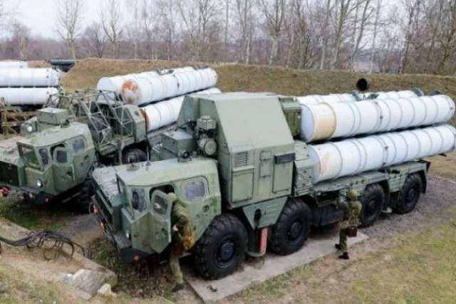 Hệ thống tên lửa S-300.