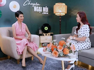 Xuân Lan, Thu Hương gây bất ngờ với chuyện “người cũ của chồng”