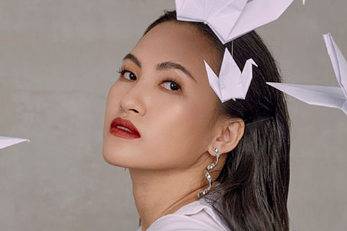 Nguyên Hà 10 năm lặng lẽ chinh phục khán giả