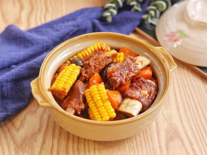 Bữa tối có món sườn om này thì già trẻ đều thích thú, bao nhiêu cơm cũng hết veo! - Ảnh 7. Bữa tối có món sườn om này thì già trẻ đều thích thú, bao nhiêu cơm cũng hết veo! - Ảnh 7.