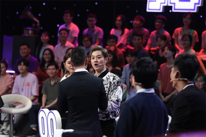 Lý Hải cúi đầu trước Lại Văn Sâm, tiết lộ quá khứ ở chung Minh Nhí, Cát Phượng - Ảnh 5. Lý Hải cúi đầu trước Lại Văn Sâm, tiết lộ quá khứ ở chung Minh Nhí, Cát Phượng - Ảnh 5.