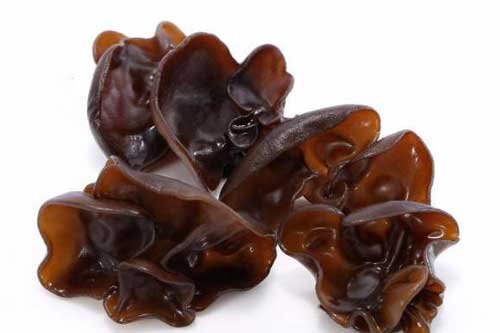 Mộc nhĩ là món ăn quen thuộc, giàu dinh dưỡng nhưng 3 nhóm người này dùng sẽ rất nguy hiểm