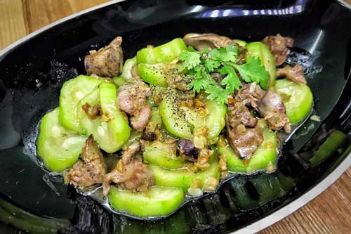 Cách làm món lòng gà xào mướp hương vừa ngon lại vừa bổ dưỡng