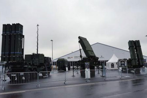 Chương trình phòng thủ Đức có nguy cơ sụp đổ