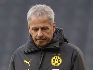 Dortmund sa thải Favre sau trận thua sốc trước Stuttgart