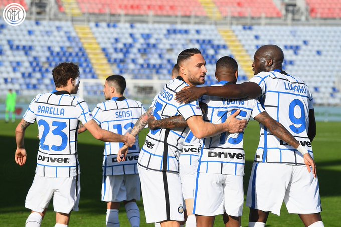 Ngược dòng trong 17 phút, Inter lên thứ 2 BXH Serie A