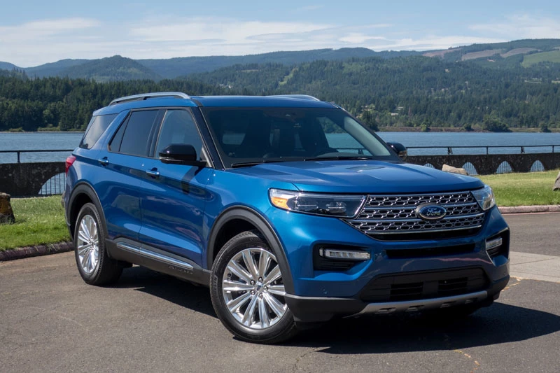 4. Ford Explorer 2020 (giá khởi điểm: 32.765 USD).