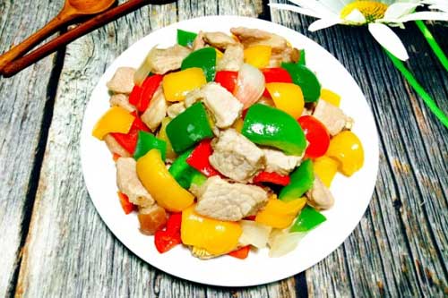 Cách làm thịt ba chỉ xào ớt chuông ngon ngọt đậm đà