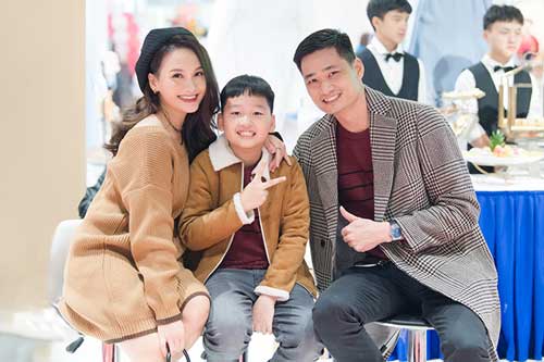 Bảo Thanh khoe bầu con gái