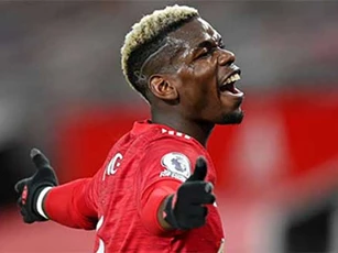 Pogba 'nắn gân' Raiola, cam kết 1000% với M.U