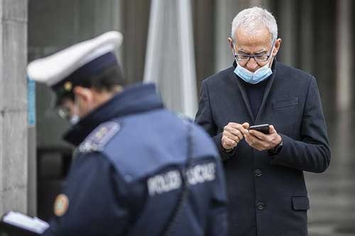 Người đàn ông Italy đi bộ 450 km sau khi cãi nhau với vợ