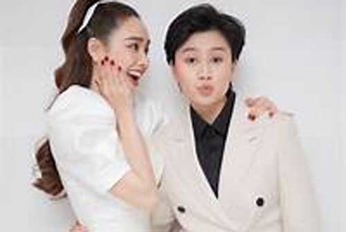 Sau 1 năm, Bảo Hân "Về nhà đi con" xuất hiện với vẻ ngoài khác lạ, thân thiết bất ngờ bên cạnh Nhã Phương