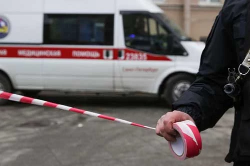 6 nhân viên an ninh đã bị thương trong vụ đánh bom. Ảnh: The Moscow Times.