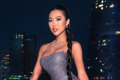 Tường Linh quyến rũ đón tuổi 26