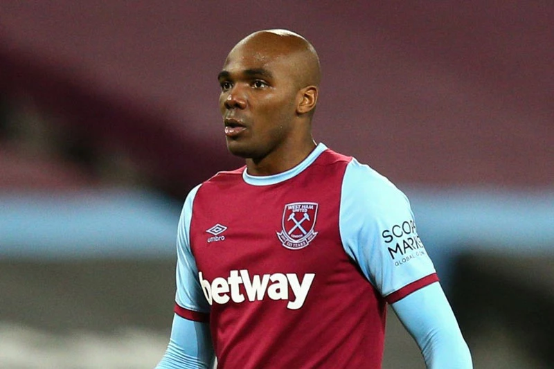 Hậu vệ: Angelo Ogbonna (West Ham).