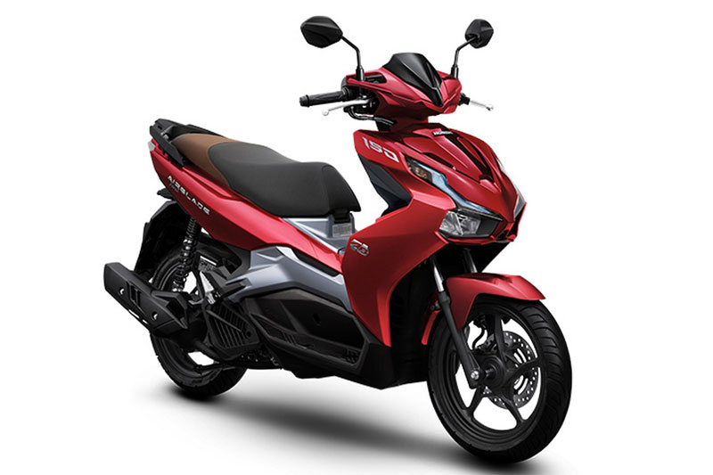 XE HOT (14/12): Bảng giá xe Mazda tháng 12, Honda khuyến mãi cho khách hàng mua xe Air Blade và Wave Alpha