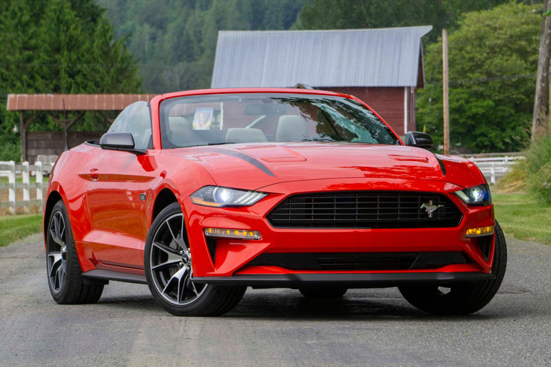 Top 10 xe cơ bắp tốt nhất năm 2020: Ford Mustang đầu bảng