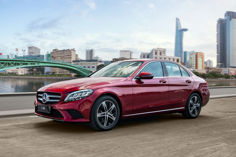 Bảng giá xe Mercedes-Benz tháng 12/2020