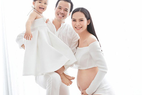 Sang Lê viên mãn khi có hai con đủ nếp tẻ