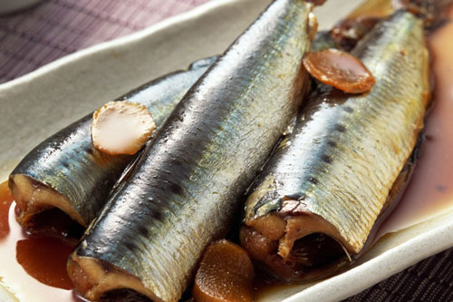 Cá nục kho gừng thơm ngon khó chối từ