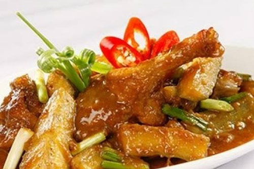 Lạ miệng với món vịt om chuối xanh dân dã lại giàu dinh dưỡng