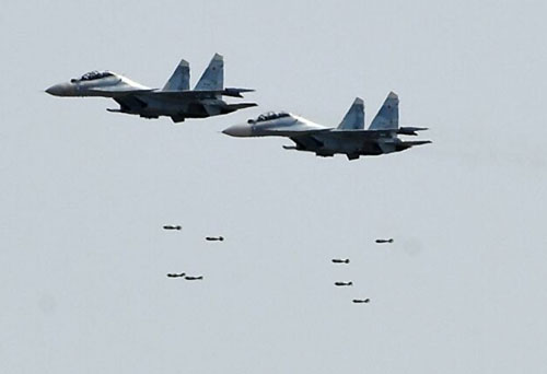 Su-30 của Nga chặn máy bay Mỹ và Pháp trên Biển Đen