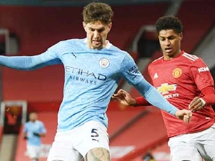 Pep Guardiola: 'John Stones vẫn là đá tảng'