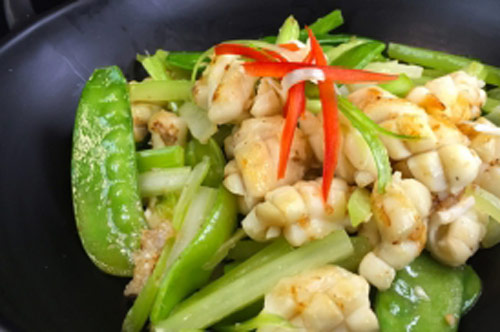 Chỉ cần làm thêm 1 bước khi xào cần tây, đảm bảo món ăn giòn ngon, không bị nát